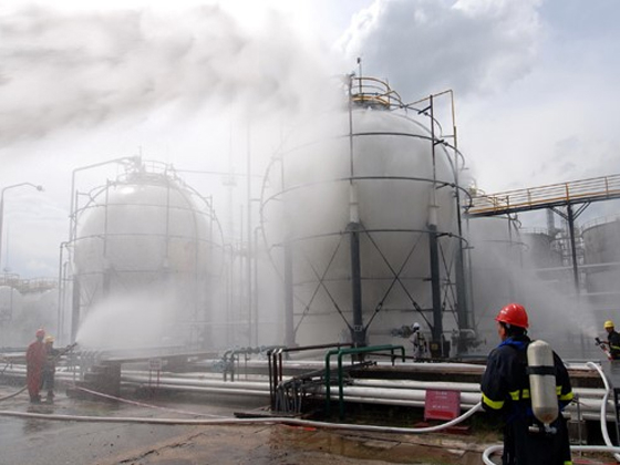 Ex d IIC T6 认证防爆插销 + 插座 + 连接器 + 灯具：高危环境安全标配